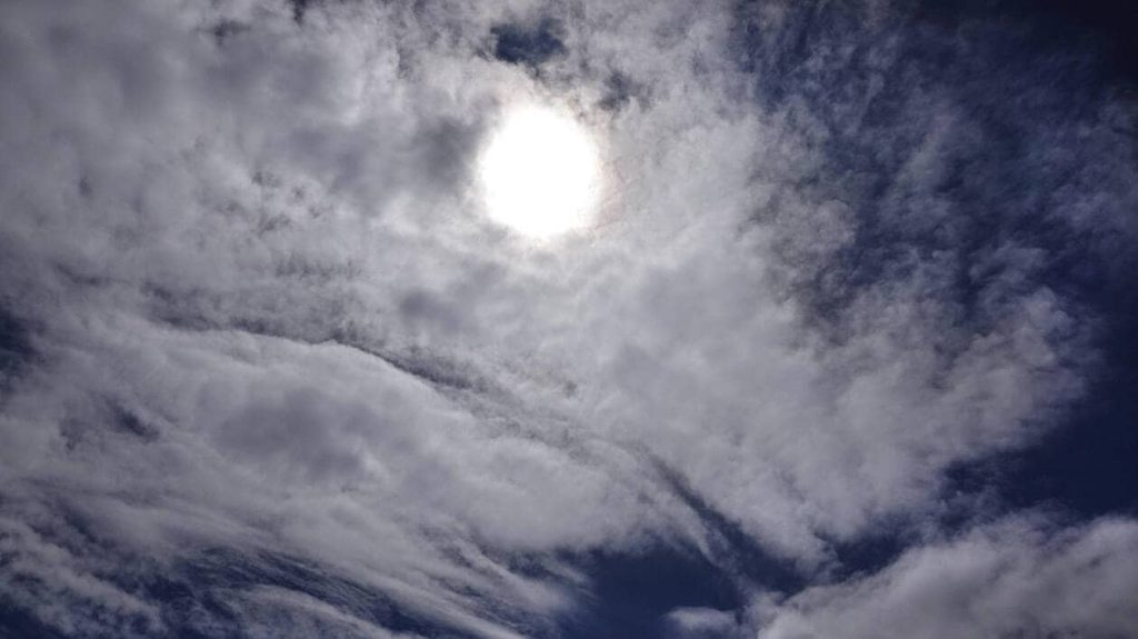 Poissy Weather July 19, 2026: Sunny Morning, Clouds