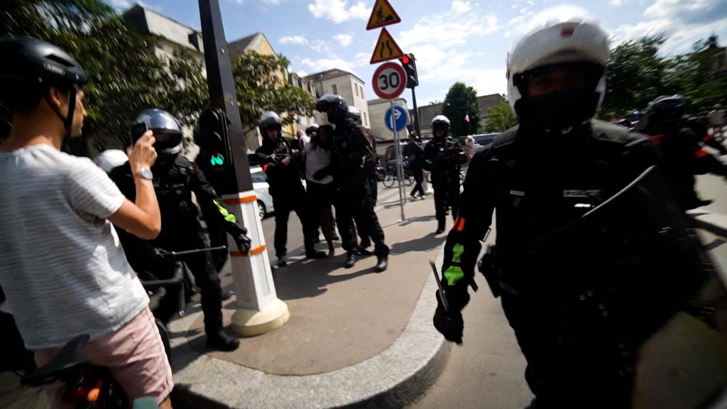 French Police Officer Convicted for Assaulting Journalist