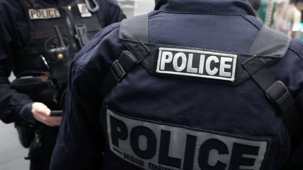 Carcassonne: Officer Investigated for Throwing Homeless Man