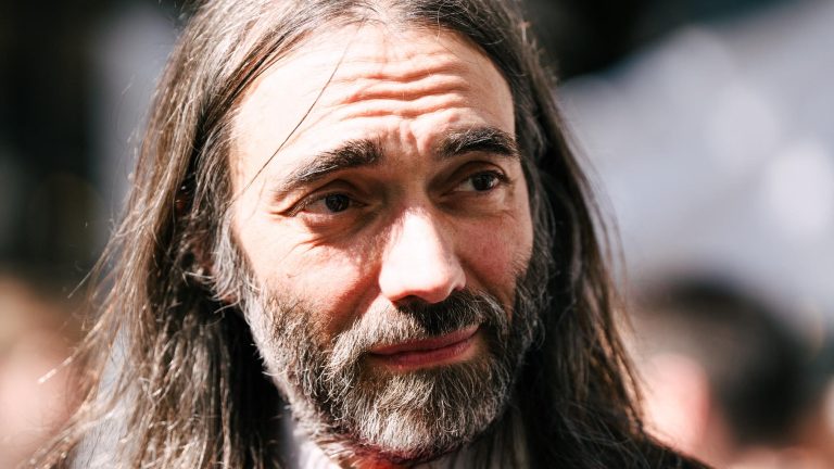 Cédric Villani Warns Students Against AI in Math Research