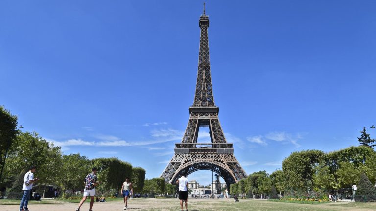 Eiffel Tower sexist exclusion sparks probe