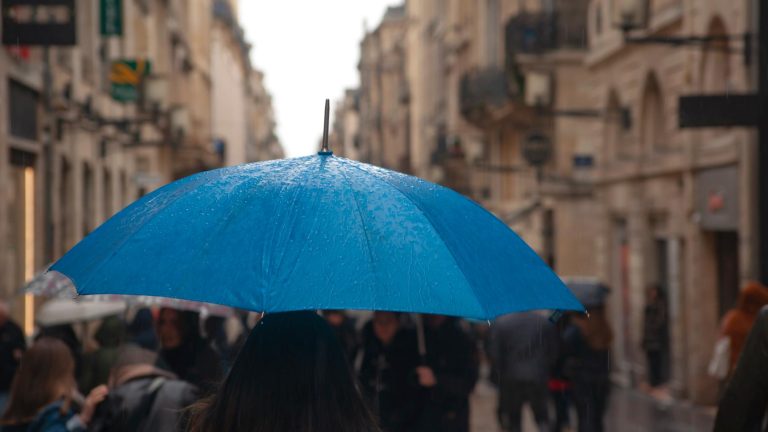 France braces for sharp temperature drop after record heat