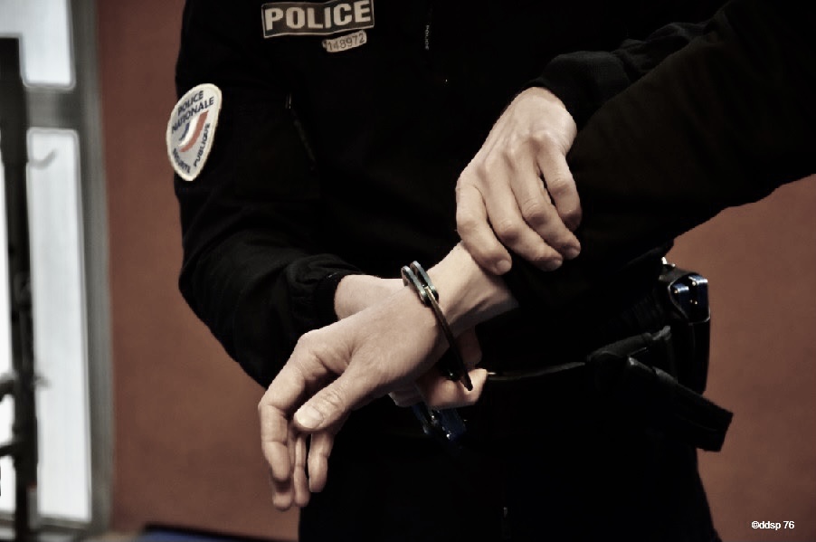Hammer and Tear Gas Attack in Poissy