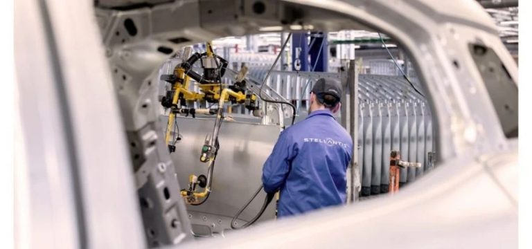 Stellantis Worker Amputated After Poissy Press Accident