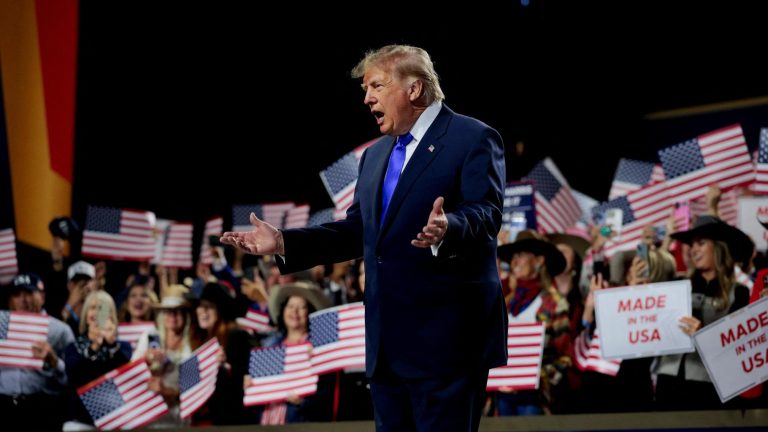 Trump's $5,000 Check Promise to Voters Raises Questions