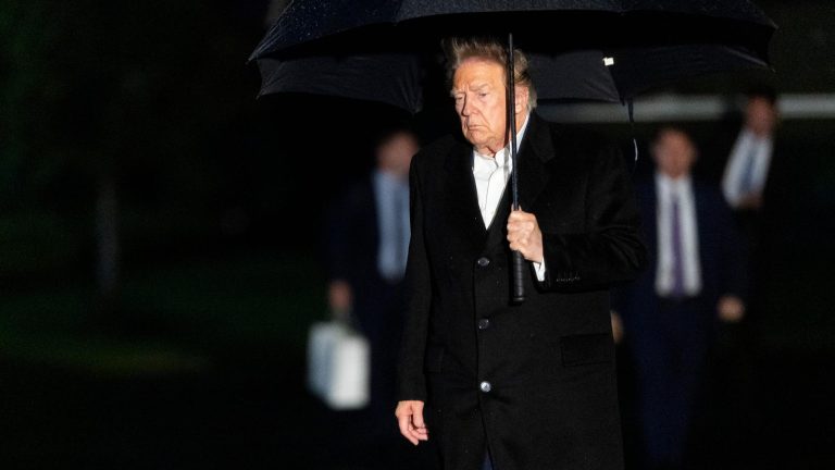 Trump's Approval Plummets Ahead of 2026 Midterms