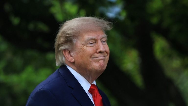 Trump vs Media: White House Access Battle Escalates