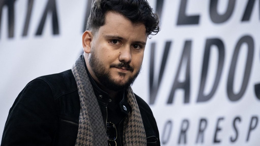 French Reporter Wins Albert-Londres Prize for Syria Prisons Book