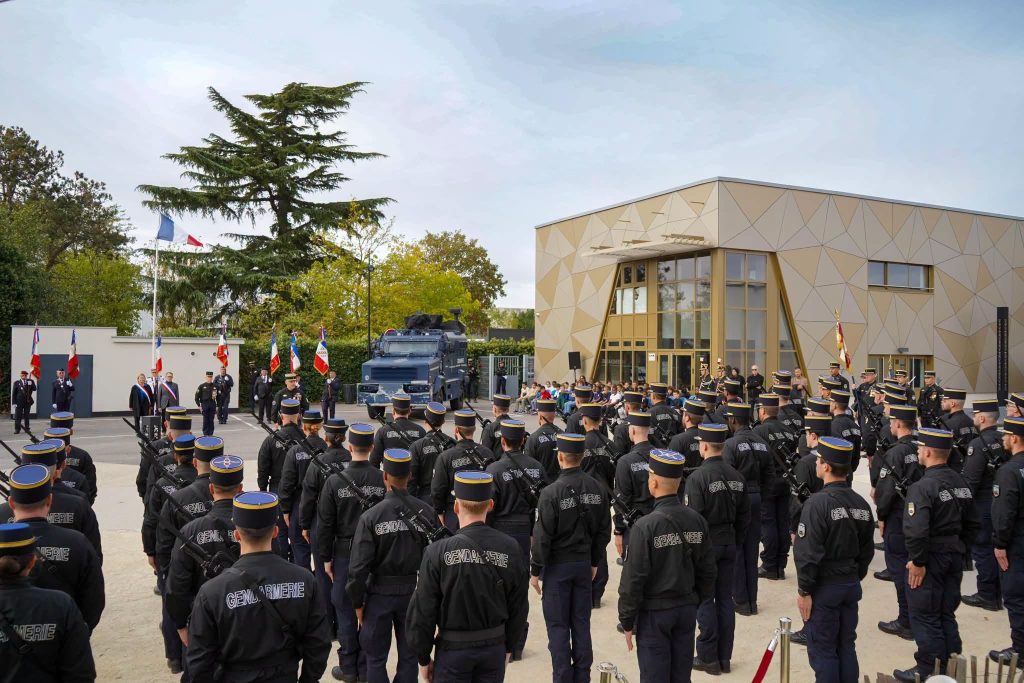 French Town Hosts Elite Gendarmerie Command Ceremony