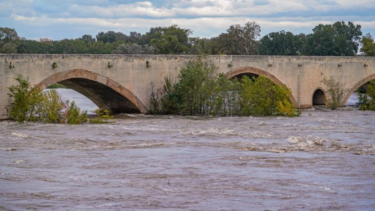 Floods in Southeastern France Cut A9 Motorway, Hit Lunel