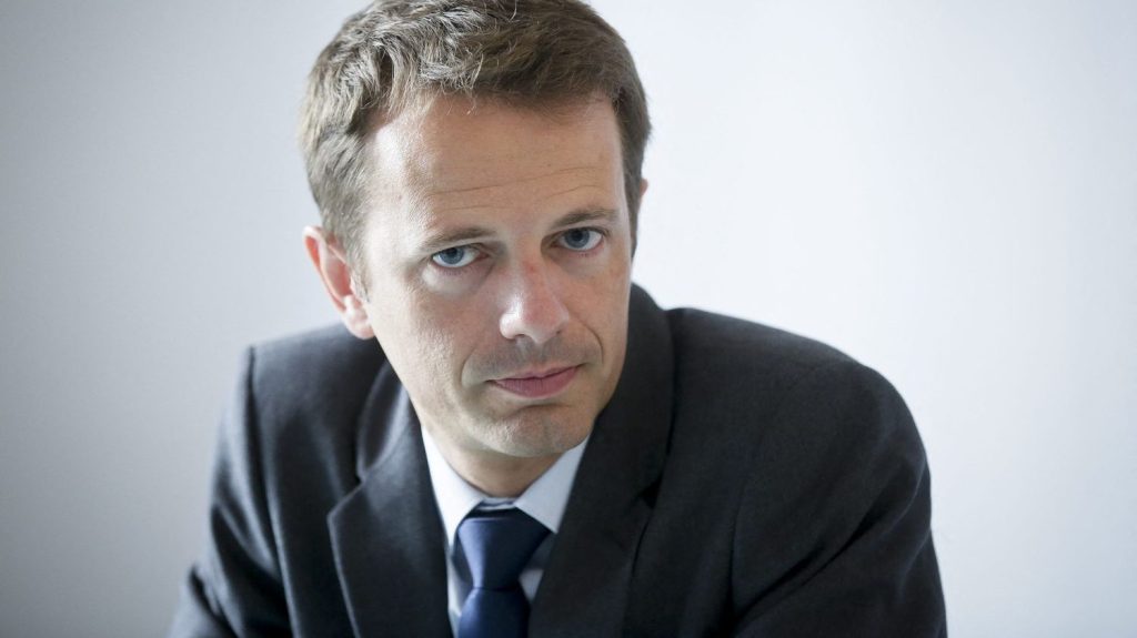 French Regions Demand Budget Rethink for Schools