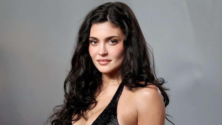 Kylie Jenner to Star in Hulu Thriller Series