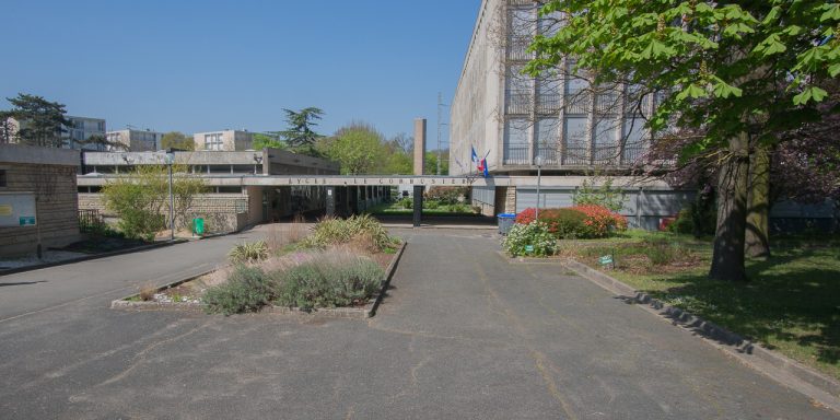 Poissy: Le Corbusier school to get €40.4 million renovation