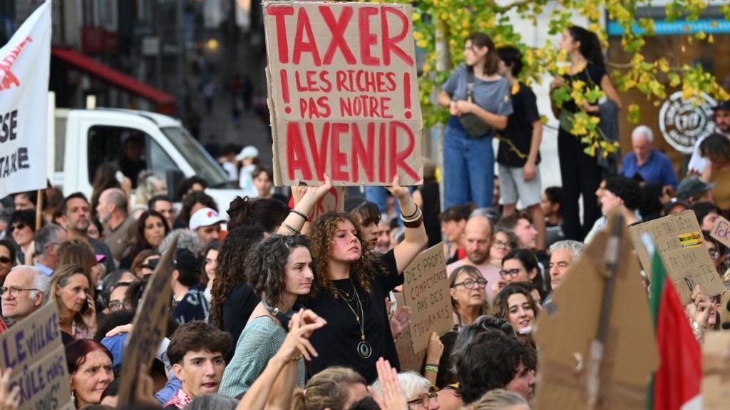 Polymarket Uses French School Protests for Instagram Promotion