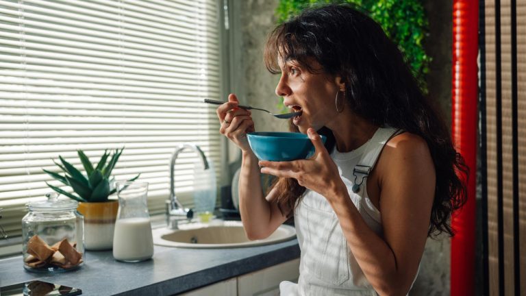 Spoon vs Fork: The Battle Reshaping French Tables
