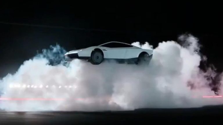 Tesla Unveils Flying Roadster in Wild Texas Demo