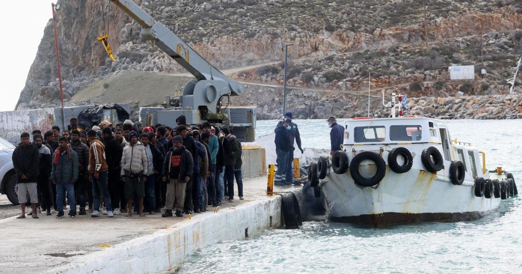 Twelve Migrants Die in Two Aegean Sea Shipwrecks